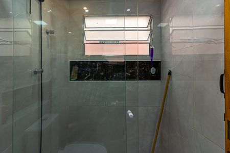 Apartamento à venda com 82m², 2 quartos e 1 vagaBanheiro da Suíte