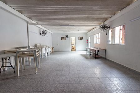 Apartamento à venda com 82m², 2 quartos e 1 vagaÁrea comum - Salão de festas