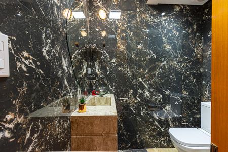 Apartamento à venda com 82m², 2 quartos e 1 vagaBanheiro Social