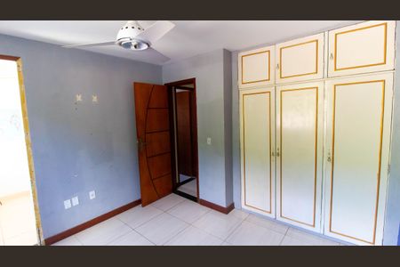 Apartamento à venda com 225m², 3 quartos e 2 vagas Apartamento à venda com 225m², 3 quartos e 2 vagasQuarto 2