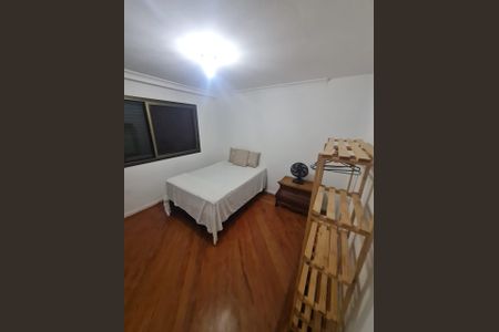 Casa para alugar com 350m², 5 quartos e 4 vagas Casa para alugar com 350m², 5 quartos e 4 vagasQuarto 2
