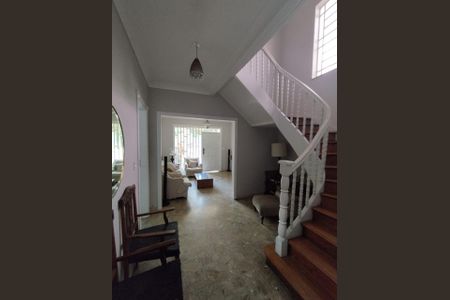 Casa para alugar com 350m², 5 quartos e 4 vagas Casa para alugar com 350m², 5 quartos e 4 vagasSala