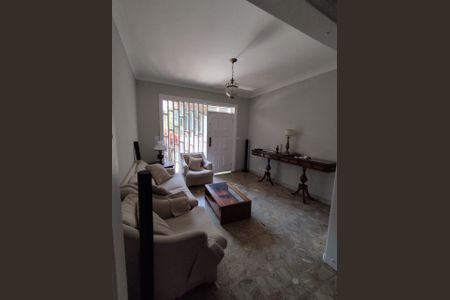 Casa para alugar com 350m², 5 quartos e 4 vagas Casa para alugar com 350m², 5 quartos e 4 vagasSala