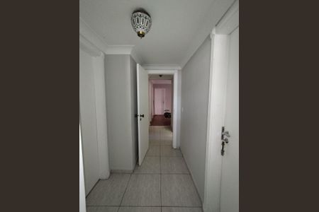 Casa para alugar com 350m², 5 quartos e 4 vagas Casa para alugar com 350m², 5 quartos e 4 vagasCorredor