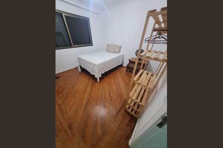 Casa para alugar com 350m², 5 quartos e 4 vagas Casa para alugar com 350m², 5 quartos e 4 vagasQuarto 2