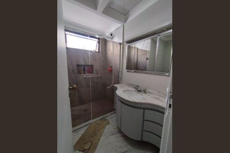 Casa para alugar com 350m², 5 quartos e 4 vagas Casa para alugar com 350m², 5 quartos e 4 vagasBanheiro 3