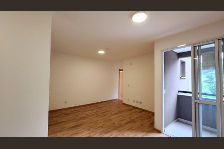 Apartamento à venda com 71m², 2 quartos e 2 vagas Apartamento à venda com 71m², 2 quartos e 2 vagasSala