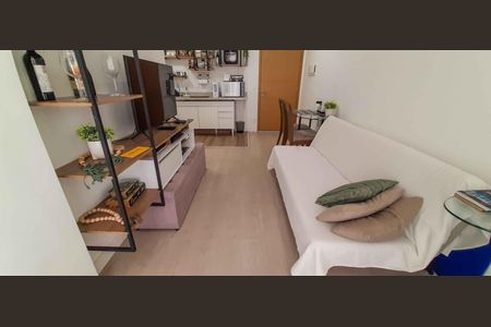 Apartamento à venda com 51m², 2 quartos e 1 vaga Apartamento à venda com 51m², 2 quartos e 1 vagaSala
