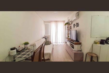 Apartamento à venda com 51m², 2 quartos e 1 vaga Apartamento à venda com 51m², 2 quartos e 1 vagaSala