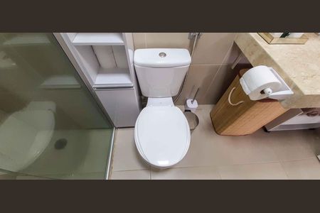 Apartamento à venda com 51m², 2 quartos e 1 vaga Apartamento à venda com 51m², 2 quartos e 1 vagaBanheiro