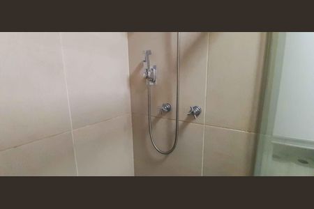 Apartamento à venda com 51m², 2 quartos e 1 vaga Apartamento à venda com 51m², 2 quartos e 1 vagaBanheiro