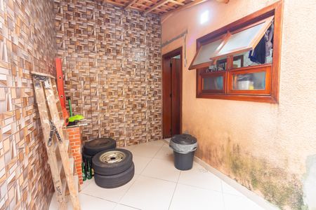 Casa para alugar com 220m², 4 quartos e 4 vagas Casa para alugar com 220m², 4 quartos e 4 vagasQuintal