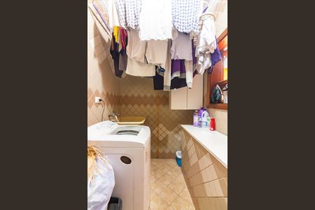 Casa para alugar com 220m², 4 quartos e 4 vagas Casa para alugar com 220m², 4 quartos e 4 vagasÁrea de Serviço