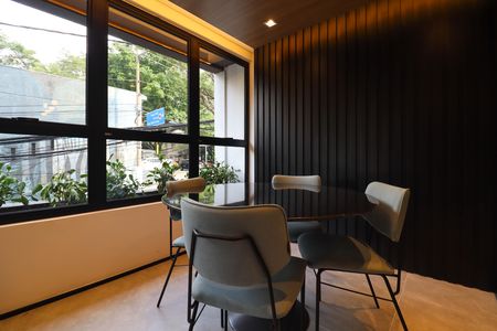 Studio para alugar com 28m², 1 quarto e sem vaga Studio para alugar com 28m², 1 quarto e sem vagaCoworking