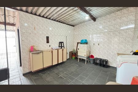 Casa à venda com 129m², 3 quartos e 3 vagas Casa à venda com 129m², 3 quartos e 3 vagasÁrea de Serviço