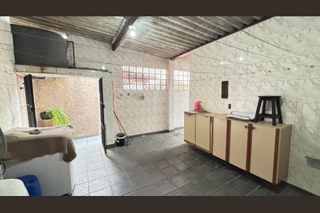 Casa à venda com 129m², 3 quartos e 3 vagas Casa à venda com 129m², 3 quartos e 3 vagasÁrea de Serviço