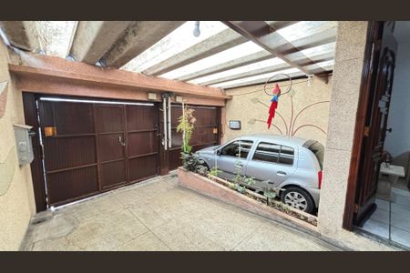 Casa à venda com 129m², 3 quartos e 3 vagas Casa à venda com 129m², 3 quartos e 3 vagasGaragem