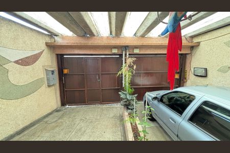 Casa à venda com 129m², 3 quartos e 3 vagas Casa à venda com 129m², 3 quartos e 3 vagasGaragem