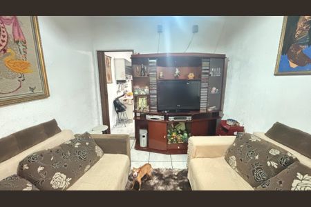 Casa à venda com 129m², 3 quartos e 3 vagas Casa à venda com 129m², 3 quartos e 3 vagasSala