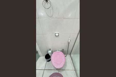 Casa à venda com 129m², 3 quartos e 3 vagas Casa à venda com 129m², 3 quartos e 3 vagasBanheiro da Suíte