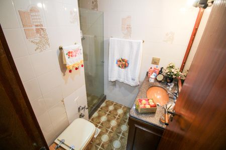 Apartamento à venda com 190m², 3 quartos e 2 vagasBanheiro da Suíte 2