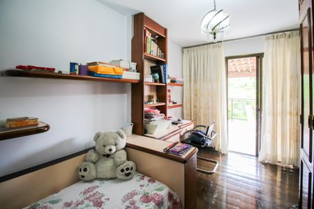 Apartamento à venda com 190m², 3 quartos e 2 vagasSuíte 2