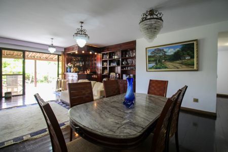 Apartamento à venda com 190m², 3 quartos e 2 vagasSala