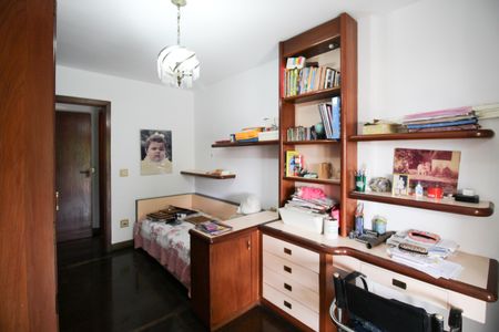 Apartamento à venda com 190m², 3 quartos e 2 vagasSuíte 2