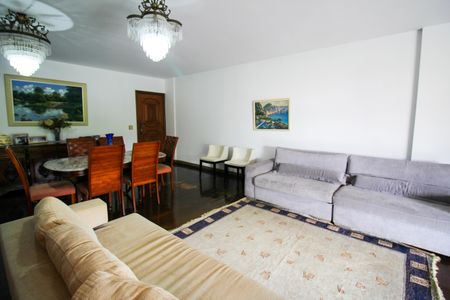 Apartamento à venda com 190m², 3 quartos e 2 vagasSala