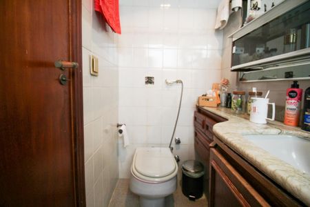 Apartamento à venda com 190m², 3 quartos e 2 vagasBanheiro da Suíte 1