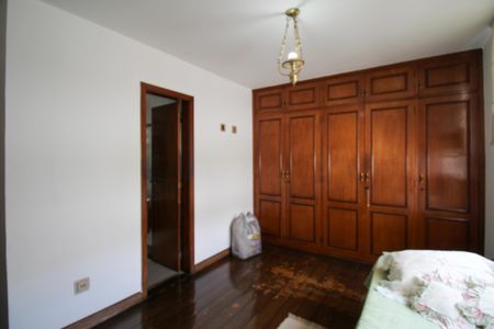 Apartamento à venda com 190m², 3 quartos e 2 vagasSuíte 1