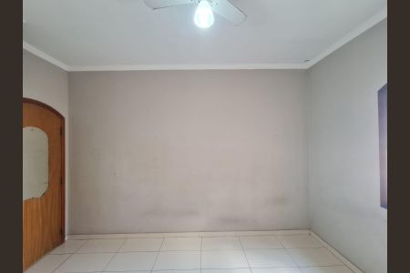 Casa para alugar com 250m², 3 quartos e 2 vagas Casa para alugar com 250m², 3 quartos e 2 vagasSuíte