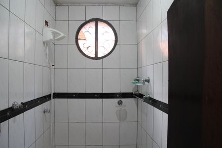 Casa para alugar com 250m², 3 quartos e 2 vagasBanheiro Social
