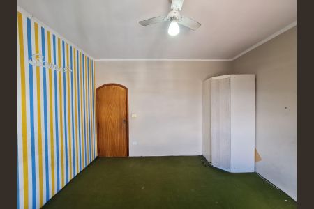 Casa para alugar com 250m², 3 quartos e 2 vagas Casa para alugar com 250m², 3 quartos e 2 vagasQuarto 2