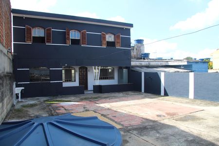 Casa para alugar com 250m², 3 quartos e 2 vagasQuintal