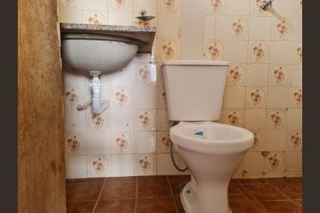 Casa para alugar com 250m², 3 quartos e 2 vagas Casa para alugar com 250m², 3 quartos e 2 vagasBanheiro da Suíte