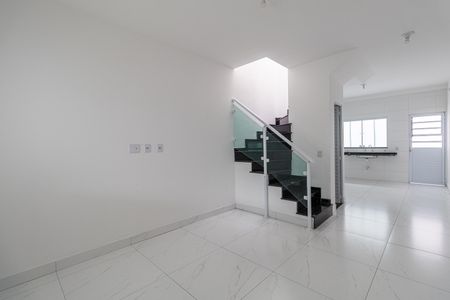 Casa à venda com 95m², 3 quartos e 2 vagas Casa à venda com 95m², 3 quartos e 2 vagasSala