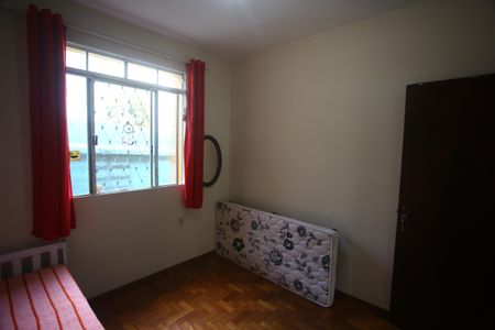 Casa à venda com 190m², 4 quartos e 2 vagasQuarto