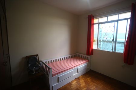 Casa à venda com 190m², 4 quartos e 2 vagasQuarto