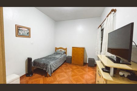 Casa à venda com 100m², 4 quartos e 2 vagasQuarto 2