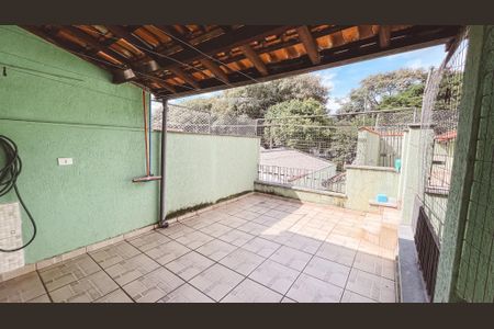 Casa à venda com 100m², 4 quartos e 2 vagasTerraço