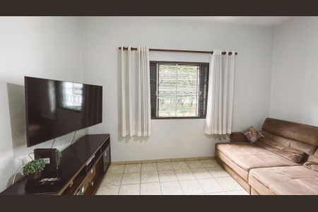 Casa à venda com 100m², 4 quartos e 2 vagasQuarto 1