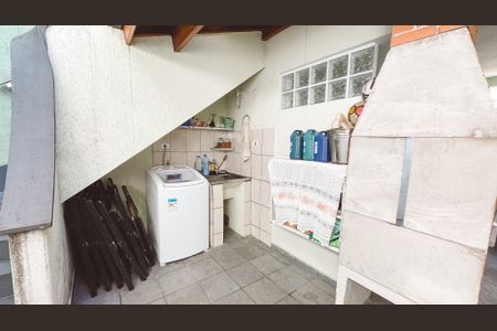 Casa à venda com 100m², 4 quartos e 2 vagasÁrea de Serviço