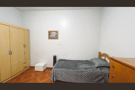 Casa à venda com 100m², 4 quartos e 2 vagasQuarto 2