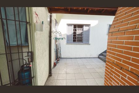 Casa à venda com 100m², 4 quartos e 2 vagasChurrasqueira