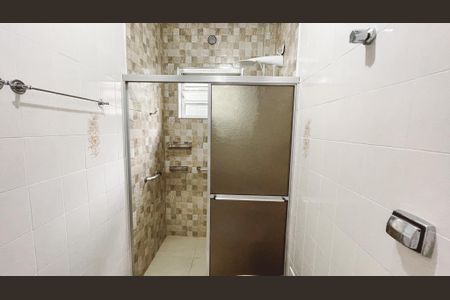 Casa à venda com 100m², 4 quartos e 2 vagasBanheiro da Suíte