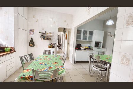 Casa à venda com 100m², 4 quartos e 2 vagasCozinha