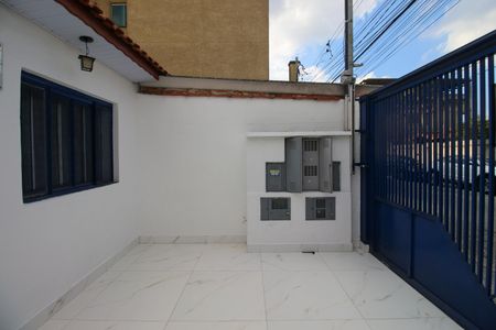 Casa para alugar com 45m², 1 quarto e 1 vagaQuintal