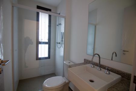 Apartamento à venda com 68m², 2 quartos e 1 vaga Apartamento à venda com 68m², 2 quartos e 1 vagaBanheiro da Suíte 2