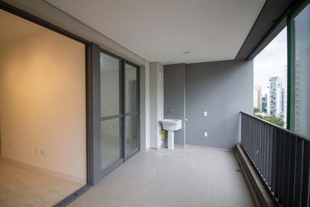 Apartamento à venda com 68m², 2 quartos e 1 vaga Apartamento à venda com 68m², 2 quartos e 1 vagaVaranda
